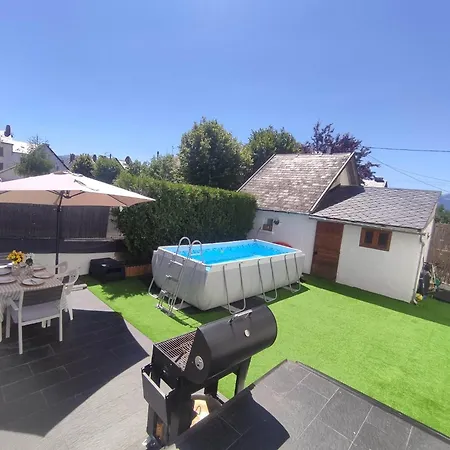 Сasa de vacaciones Casa Junto A Puigcerda Con Jardín, Wifi Y Chimenea *