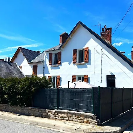 Casa Junto A Puigcerda Con Jardin, Wifi Y Chimenea Hébergement de vacances *