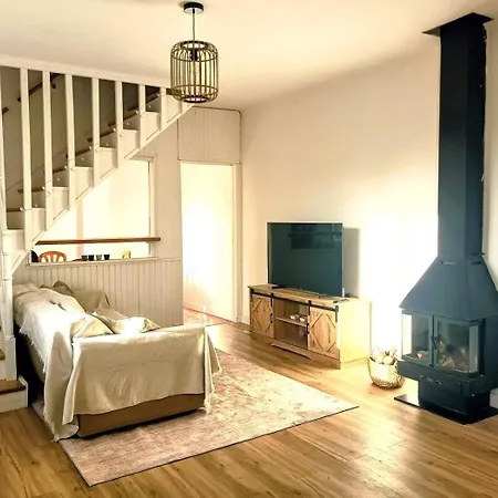 Casa Junto A Puigcerda Con Jardín, Wifi Y Chimenea Сasa de vacaciones *
